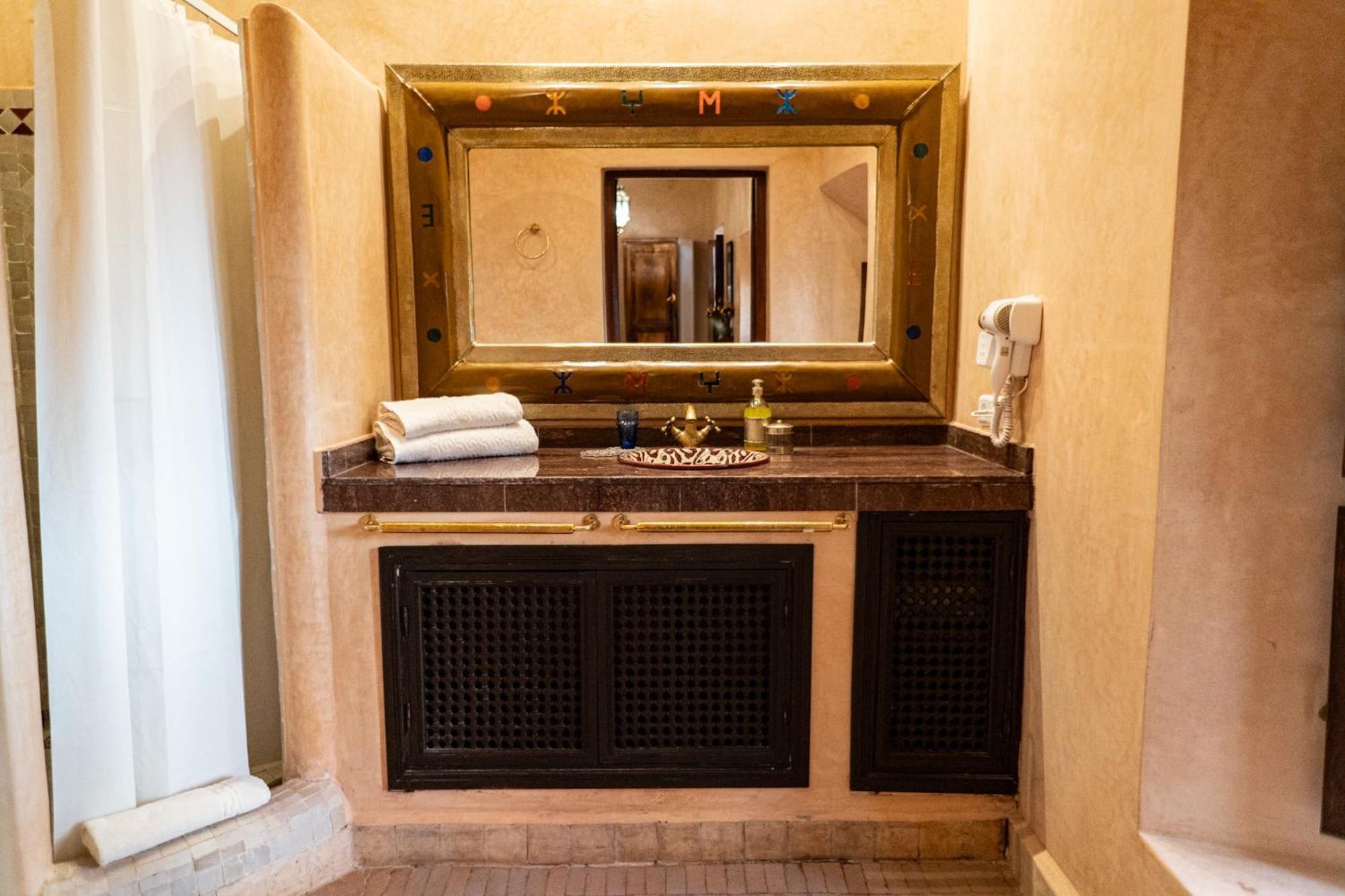 Equity Point Marrakech Hostel Marrakesh Ngoại thất bức ảnh